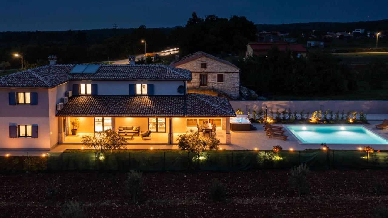 Villa Rozhica Svetvincenat Exterior photo