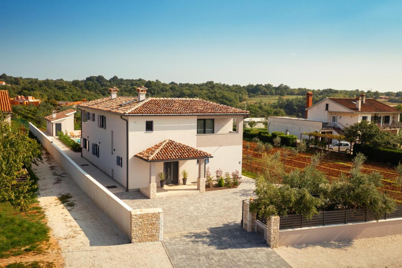 Villa Rozhica Svetvincenat Exterior photo