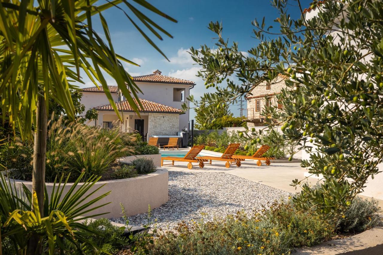 Villa Rozhica Svetvincenat Exterior photo